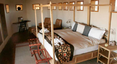 Tau Pan Camp - Central Kalahari Game Reserve - Botswana Safari Adventure Camp