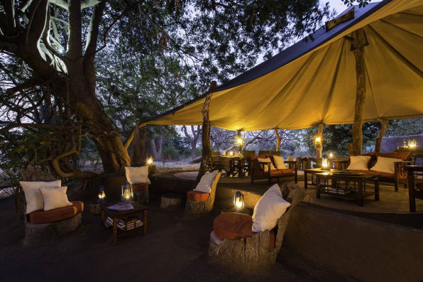 Tena Tena Camp - South Luangwa National Park - Zambia Safari Lodge