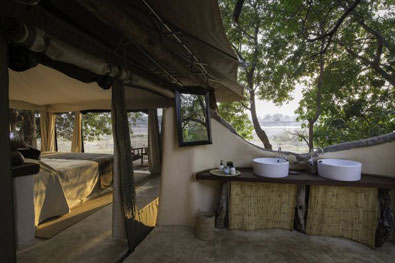 Tena Tena Camp - South Luangwa National Park - Zambia Safari Lodge